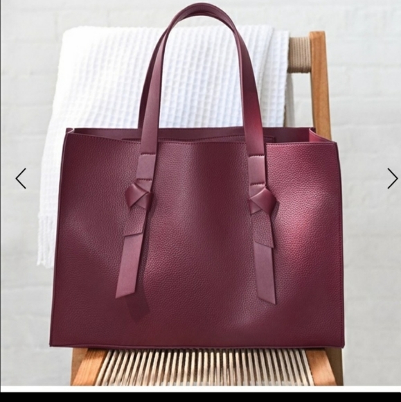 Rachael Zoe burgundy tote bag - Picture 3 of 5